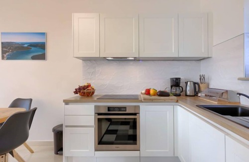 Rasa House | Villa Camellia by Interhome