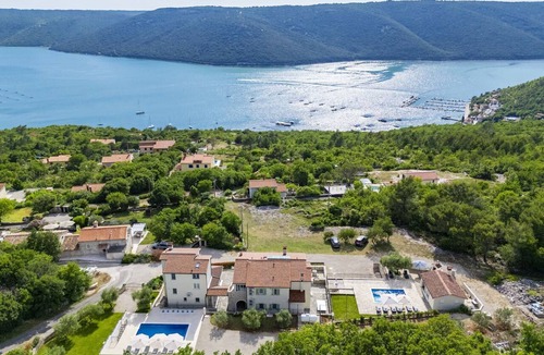 Rasa House | Villa Camellia by Interhome