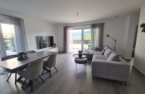 Koper Apartment | Villa Capris - Two bedroom apartment with balcony in Koper — Family sized Condo!