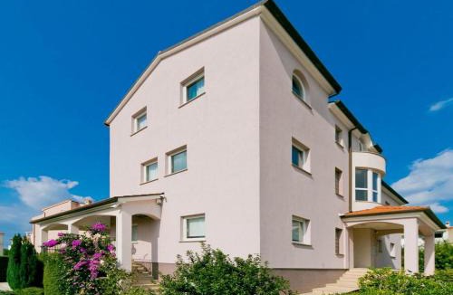 Stinjan Villa | Villa Carmen
