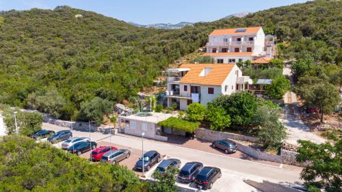 Zrnovo Apartment | Villa Castello
