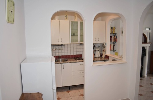 Makarska Old Town House | Villa Columba - 4 Star Deluxe Apartment Maestral - Sea-Front & Panorama View