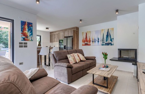 Tar-Vabriga House | Villa Delora by Interhome