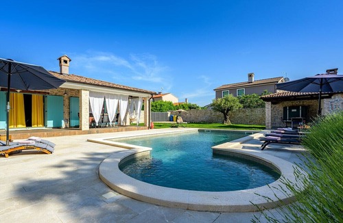 Jursici Villa | Villa Desire for 8 people in Central Istria with private 53 m2 pool and pet friendly