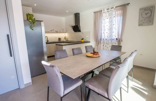 Rakotule Villa | Villa Dominika by Villas Guide