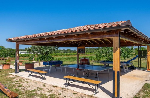 Gajana Villa | Villa Doris by Villas Guide