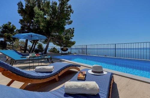 Krvavica Villa | Villa EagleStone - Isolated location that offers peace and tranquility