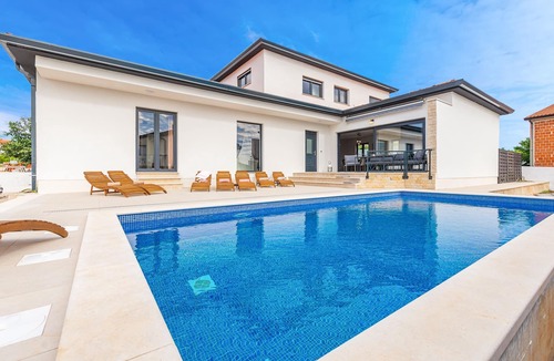 Plovanija Villa | Villa Eivissa (Istria - Plovanija)