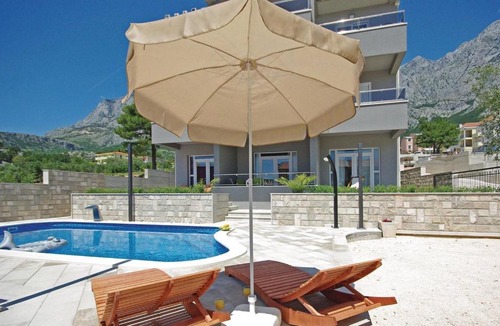 Veliko Brdo Apartment | Villa EM