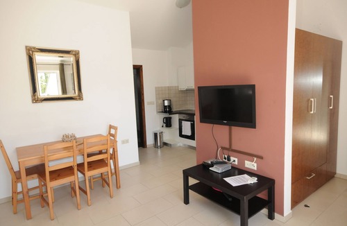 Starigrad Apartment | Villa Ema, where the sea touches the mountains.