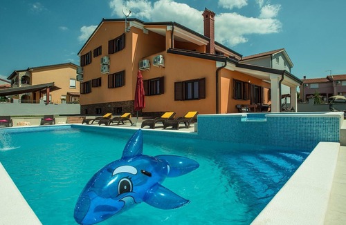 Valdebek House | Villa Erica by Interhome