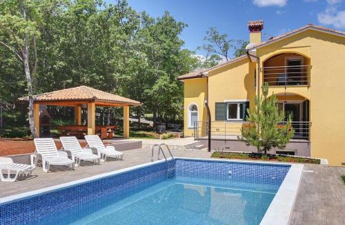 Kapelica Villa | Villa Filleona