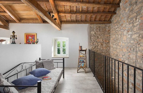 Cepljani House | Villa Flavia Traditionelles Steinhaus mit Pool by Interhome