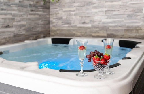 Sevid Villa | Villa Fontana with Heated Pool