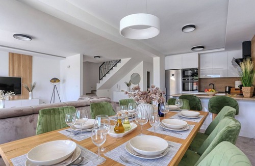 Privlaka Villa | Villa Frantin - Heated Pool, Jacuzzi, Sauna, BBQ, Activites
