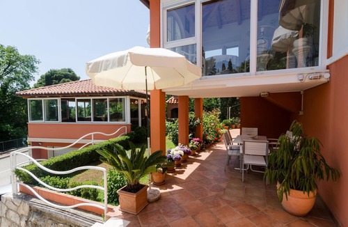 Mlini Villa | Villa Gemma - Four Bedroom Villa with Terrace and Swimming Pool