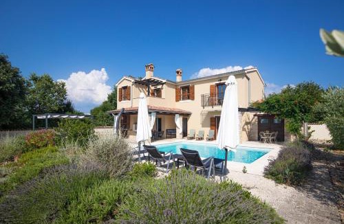 Jursici Villa | Villa Goga by GiR Solutions