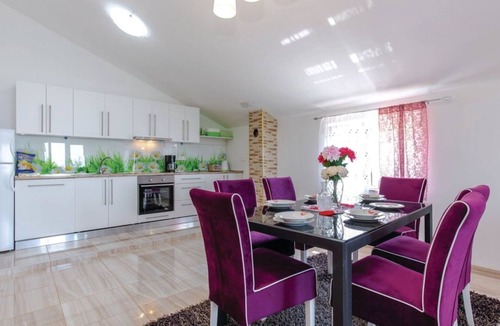 Ledenice House | Villa "Haus mit pool" mit eigenem Pool by Interhome