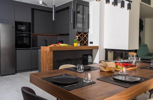 Orasac House | Villa Helios 5 BEDROOMS 10 GUESTS INFINITY POOL FITNESS BARBECUE