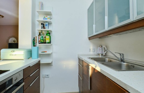 Lukovo Sugarje Villa | Villa Hemingway beachfront by Villas Guide