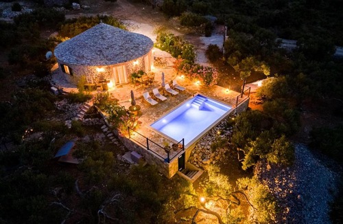 Supetar Villa | Villa Heritage - Historic Charm with Heated Pool & Children's Playground
