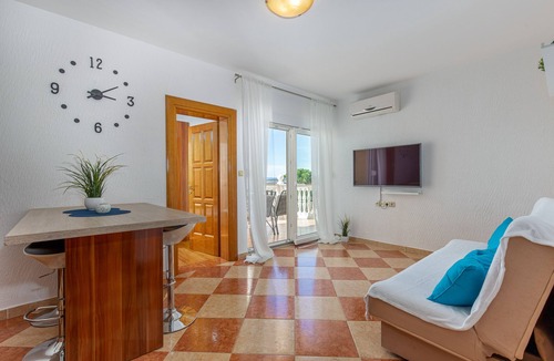 Dramalj Apartment | Villa in Dramalj, family friendly, pool, close to the beach