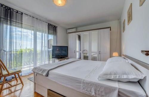 Klis Villa | Villa in Solin with Private Pool and Garden