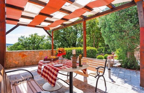 Starigrad House | Villa in Starigrad near Paklenica National Park