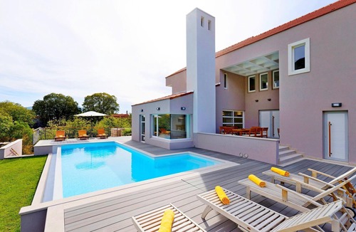 Tucepi Villa | Villa in Župa with Infinity Pool & Biokovo Views