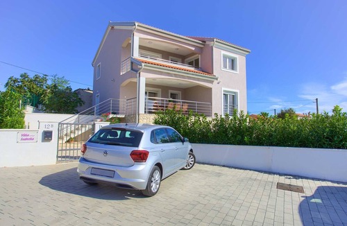 Milohnici Villa | Villa Isabella with private pool and barbacue