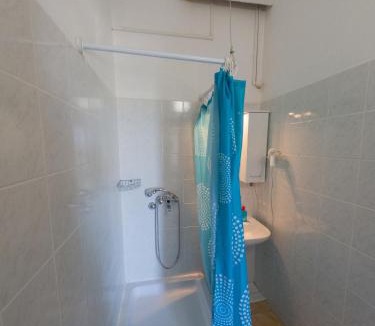 Murter Apartment | Villa Ivanka Murter ap C sa grijanim bazenom i besplatnim parkingom