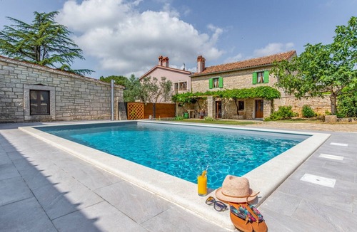 Brajkovici Villa | Villa Ivini in Brajkovići - Haus für 5 Personen