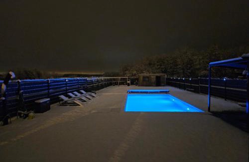 Varazdin Villa | Villa Joy with Pool,Jacuzzi,E Auto Station