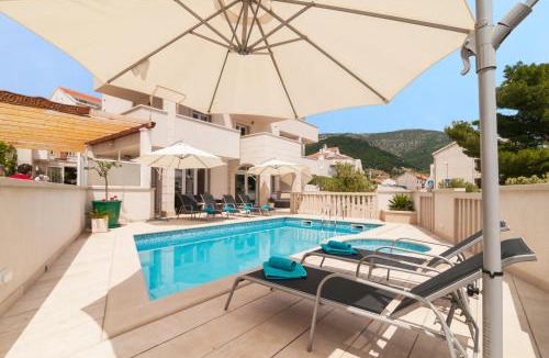 Bol Bed & Breakfast | Villa Juraj
