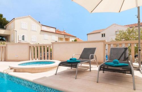Bol Bed & Breakfast | Villa Juraj