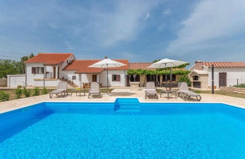 Promina Villa | Villa Ka near NP Krka waterfalls
