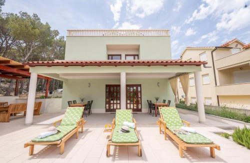 Cove Osibova (Milna) Apartment | Villa Kalinić
