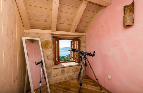 Brsecine Villa | Villa Kanada - Two-Bedroom House with Terrace and Sea View