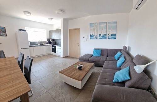 Peroj Villa | Villa Karizma - Sea View, Pool, Hot Tub, Brijuni, Peroj