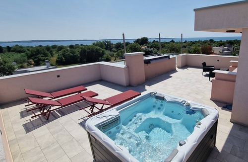 Peroj Villa | Villa Karizma - Sea View, Pool, Hot Tub, Brijuni, Peroj
