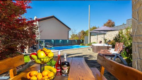 Lipa Villa | Villa Lemily with private pool by Villas Guide