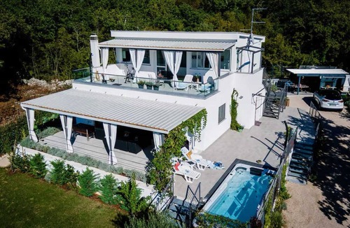 Sveti Vid-Miholjice Villa | Villa Leones on Island krk