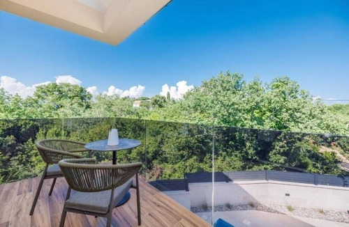 Gabonjin Villa | Villa LeSt with heated pool and EV Charger