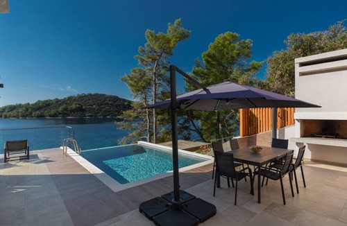 Blato Villa | Villa Lipovac by Villas Guide