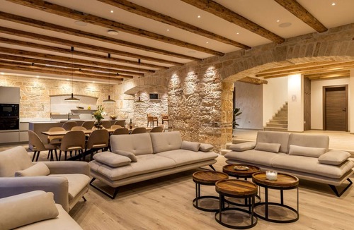 Mofardini Villa | Villa Lithos by Villas Guide