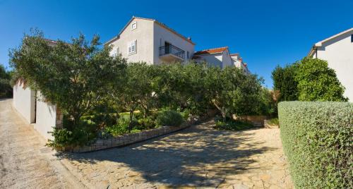 Supetar Villa | Villa Lukrecia - Stone Villa with Pool & Sea Views I Supetar, Brač