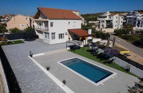 Brodarica Villa | Villa LuNi with private heated pool