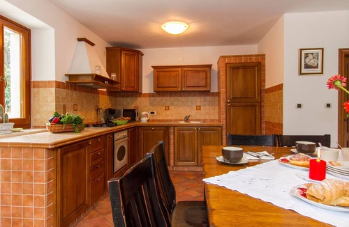 Stanisovi House | Villa Maggie mit Gemeinschaftspools by Interhome