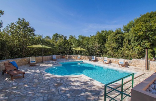 Stanisovi Villa | Villa Maggie, Your Peaceful Istrian Getaway with Shared Pools