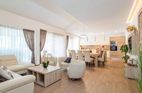 Gracisce House | Villa Mala Halu by Interhome